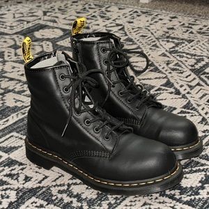 Dr. Martens boots steel toe women’s size 10